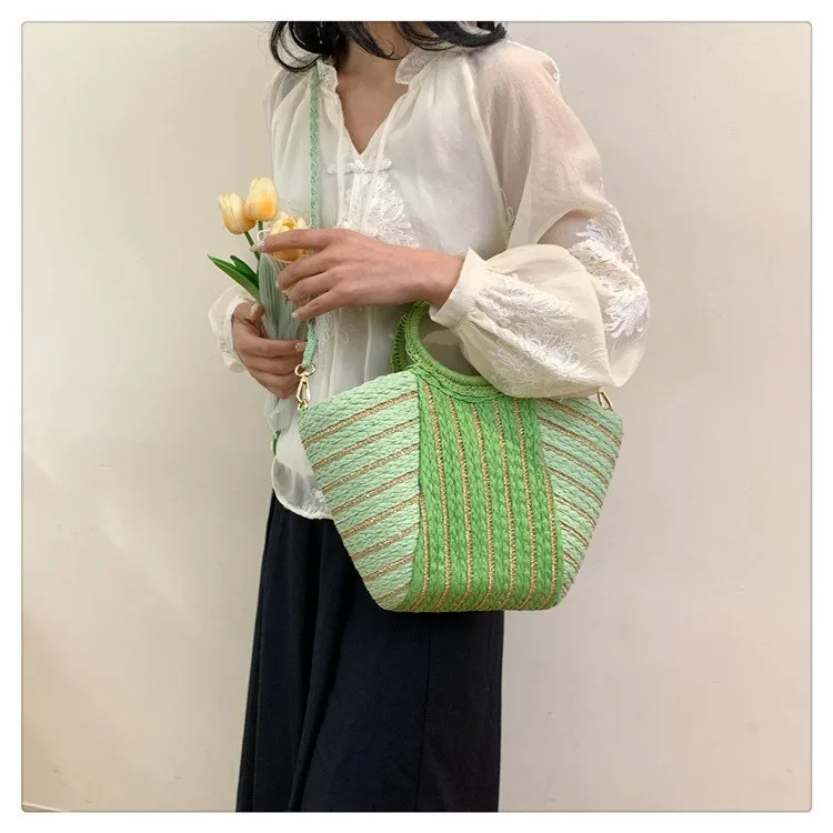 Women's Straw Color Block Stripe Vacation Streetwear Bucket Zipper Tote Bag Straw Bag display picture 3