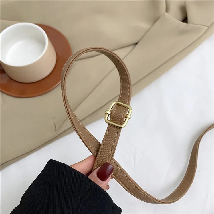 Women's Pu Leather Solid Color Streetwear Square Flip Cover Lock Clasp Shoulder Bag display picture 20