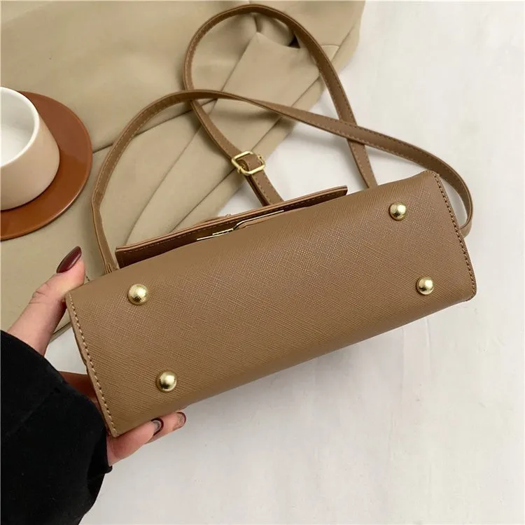 Women's Pu Leather Solid Color Streetwear Square Flip Cover Lock Clasp Shoulder Bag display picture 14