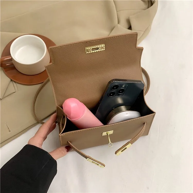 Women's Pu Leather Solid Color Streetwear Square Flip Cover Lock Clasp Shoulder Bag display picture 27