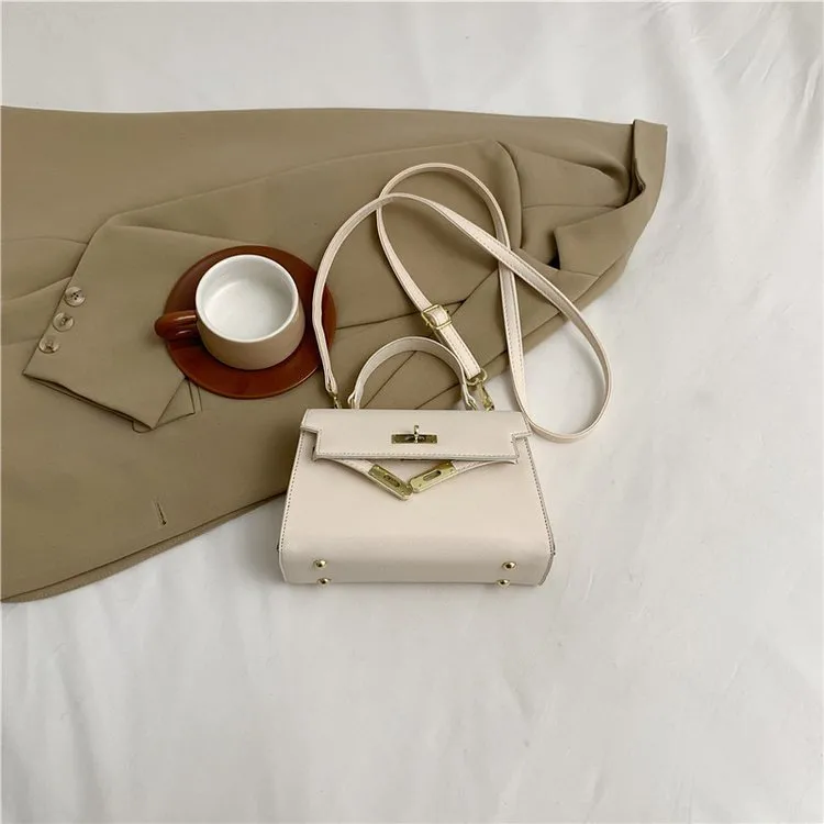 Women's Pu Leather Solid Color Streetwear Square Flip Cover Lock Clasp Shoulder Bag display picture 29