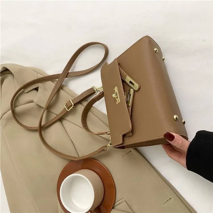 Women's Pu Leather Solid Color Streetwear Square Flip Cover Lock Clasp Shoulder Bag display picture 26