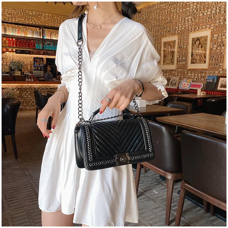 Women's Pu Leather Chevron Solid Color Streetwear Square Flip Cover Shoulder Bag display picture 10