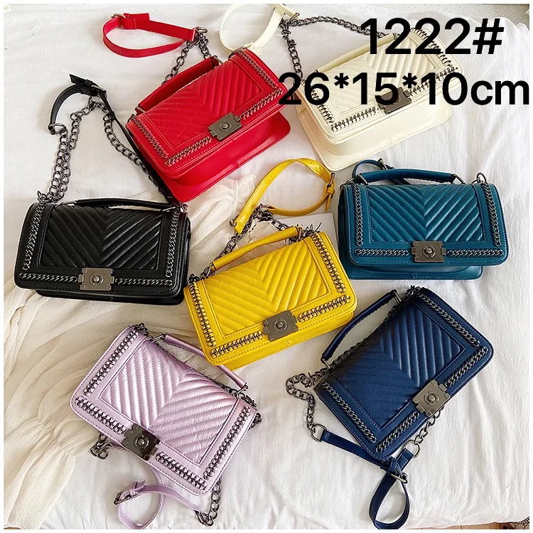 Women's Pu Leather Chevron Solid Color Streetwear Square Flip Cover Shoulder Bag display picture 14