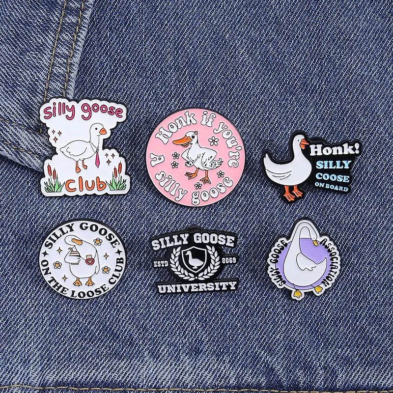 Cartoon Style Cute Streetwear Animal Letter Alloy Stamping Stoving Varnish Plating Women's Cartoon Pinback Badge Brooches Collar Pin display picture 15