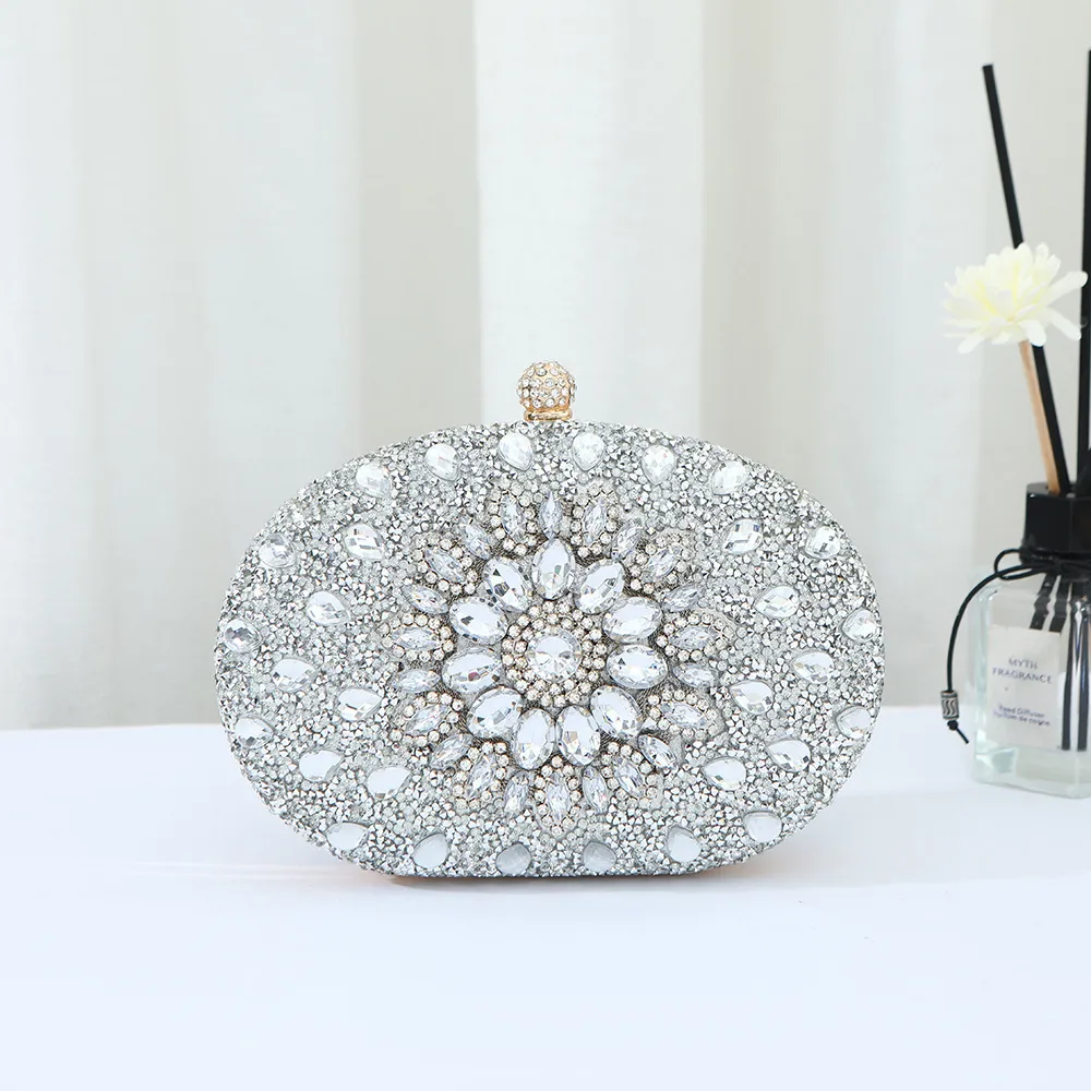 Hot-selling Evening Bag Sunflower Diamond-encrusted Party Clutch Bag Fashionable Personalized All-match Bag Women's Shell Bag display picture 7