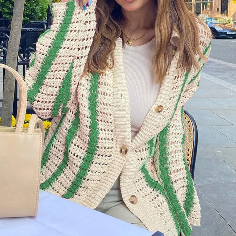 Autumn Sweet Casual Hollow Knitted Cardigan Women Jacket Shorts Set display picture 12