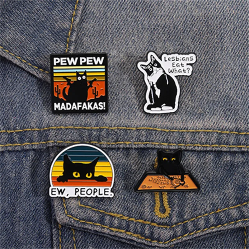 Cartoon Style Cute Streetwear Animal Cat Alloy Stamping Stoving Varnish Plating Unisex Cartoon Pinback Badge Brooches Collar Pin display picture 8