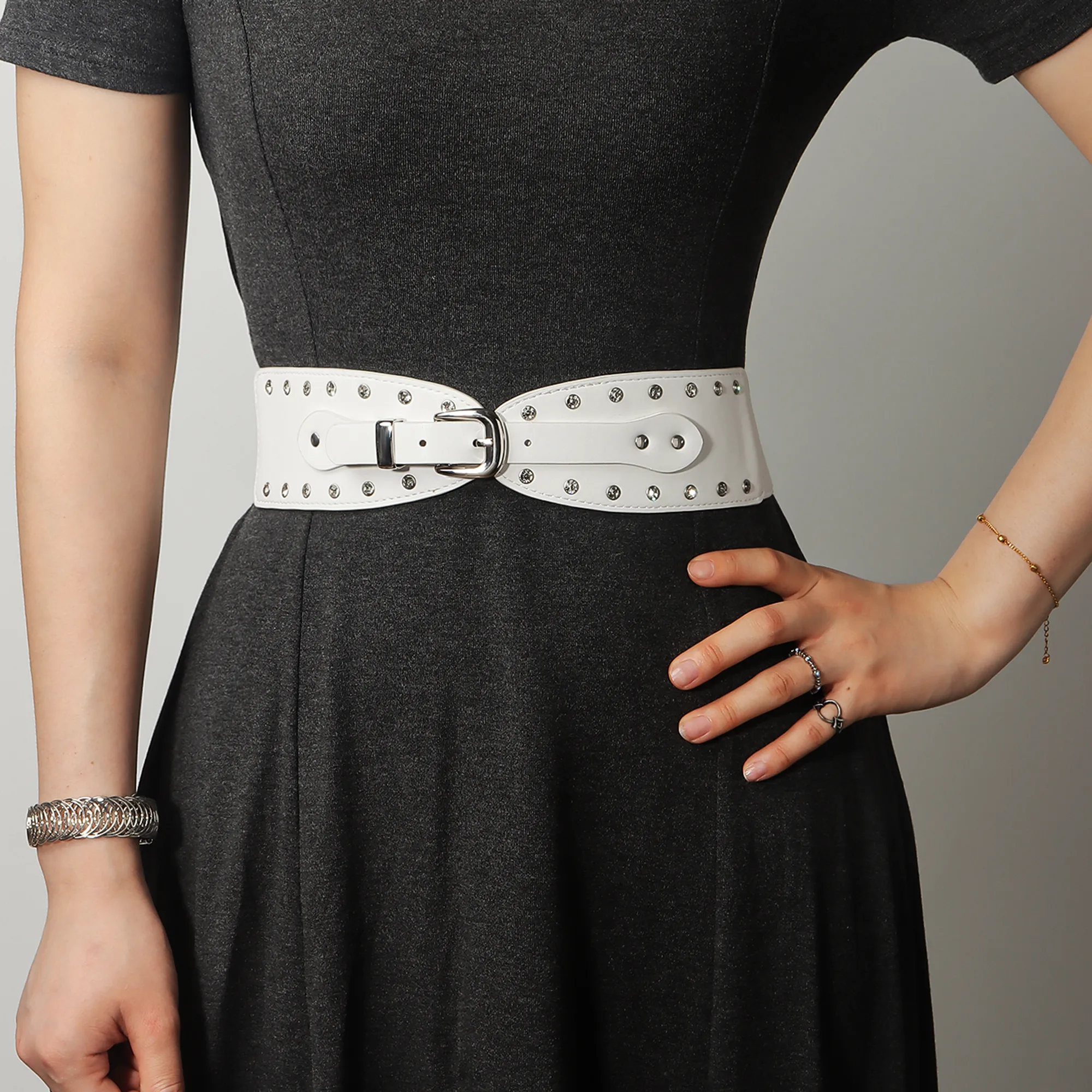 Casual Elegant Sexy Solid Color Pu Buckle Rhinestones Women's Chain Belts display picture 13
