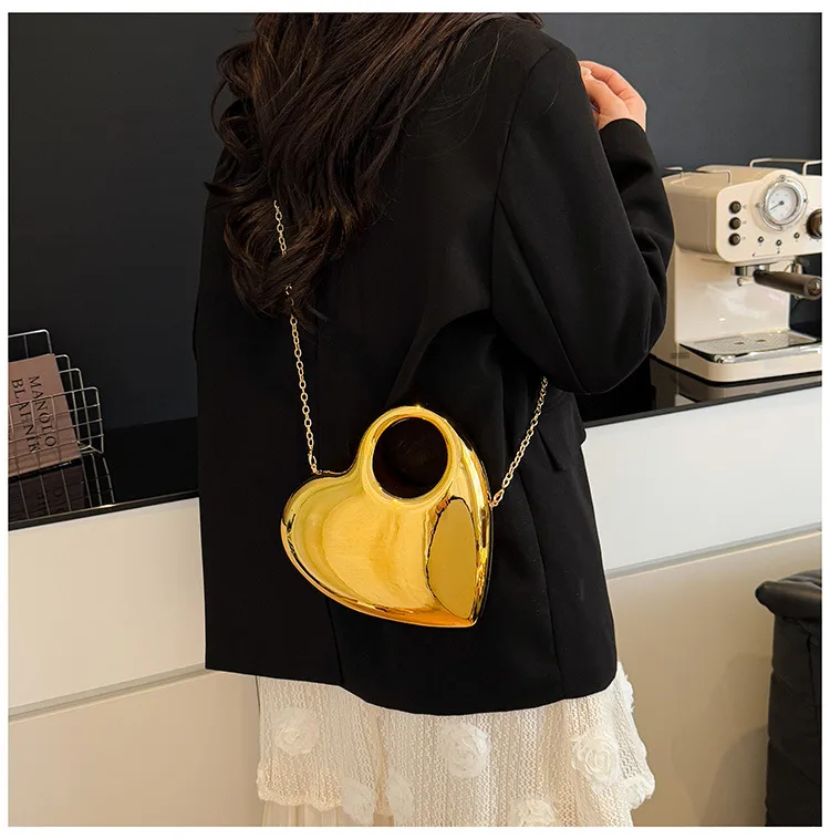 New Acrylic Bag Women's Crossbody Box Bag Stone Bag Banquet Summer High-end Peach Heart Evening Bag display picture 1