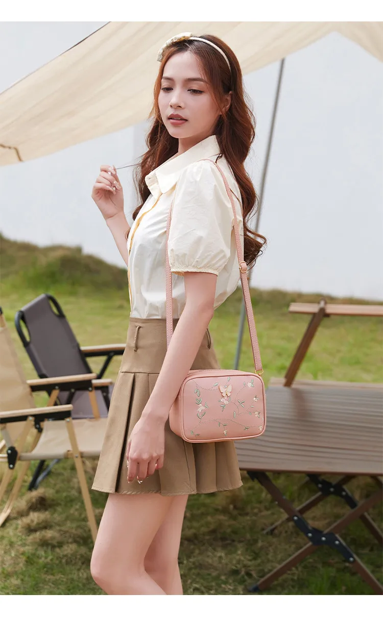 New Embroidered Shoulder Bag Women's Bag Summer Fresh And Cute Flower Crossbody Bag Butterfly Decoration Camera Bag display picture 5