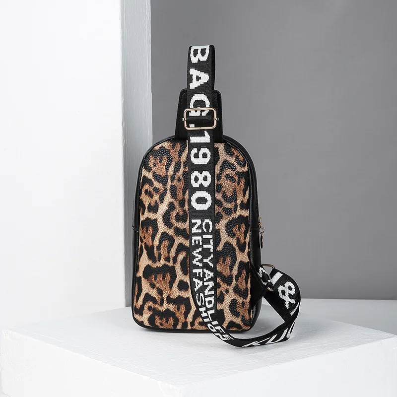 Fashion Trend  Leopard Print Sports Crossbody Chest Bag  Wholesale Bag display picture 5
