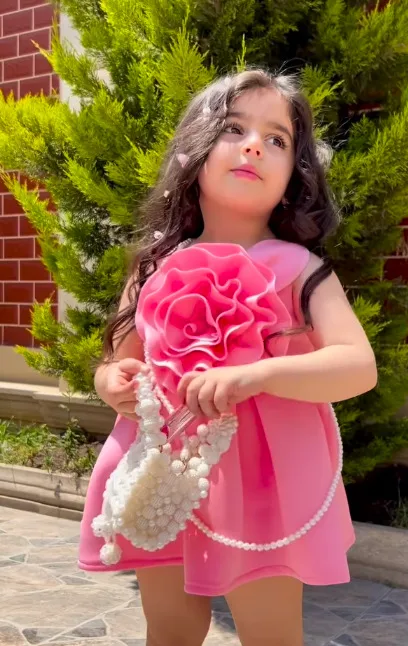 Hot Selling Children's Clothing  Girls Summer Sleeveless Oversized Flower Ruffled Dress Princess Dress Children's Suit display picture 3