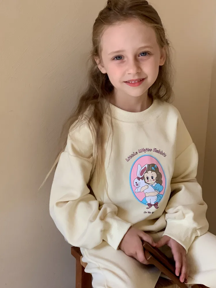 Girls' Sweater Suit Spring  New Style Baby Girls' Fashionable Casual Cartoon Sweater Two-piece Set display picture 2