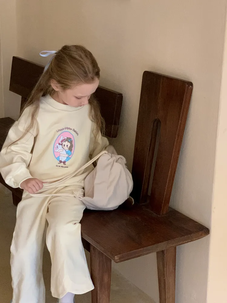 Girls' Sweater Suit Spring  New Style Baby Girls' Fashionable Casual Cartoon Sweater Two-piece Set display picture 19