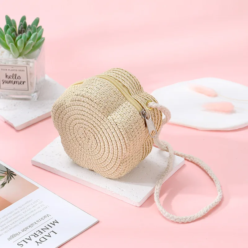 Summer Travel Straw Bag Flower Woven Bag Women's  New Children's Cute Straw Beach Bag Crossbody Seaside display picture 6