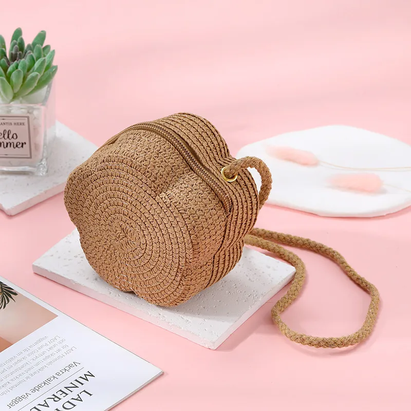 Summer Travel Straw Bag Flower Woven Bag Women's  New Children's Cute Straw Beach Bag Crossbody Seaside display picture 17