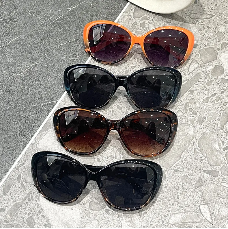 Retro Streetwear New Style Solid Color PC UV400 Protection Cat Eye Full Frame Glasses display picture 1