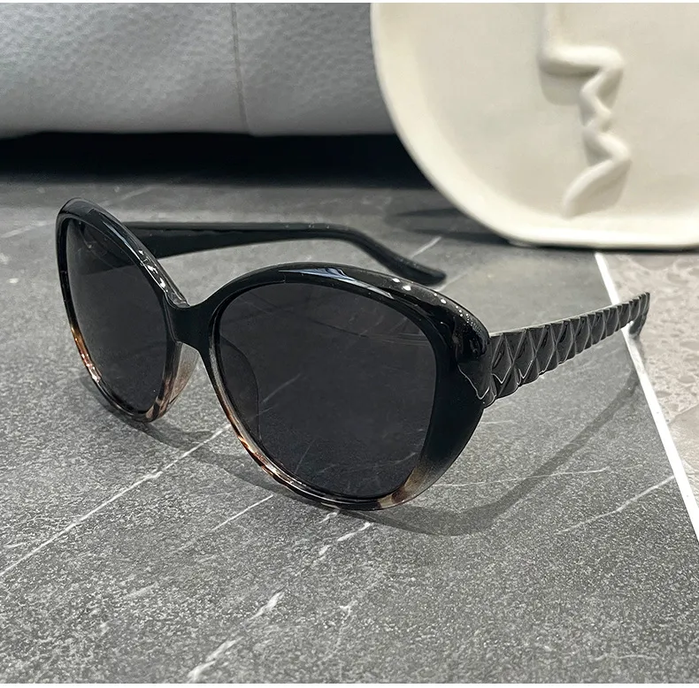 Retro Streetwear New Style Solid Color PC UV400 Protection Cat Eye Full Frame Glasses display picture 2