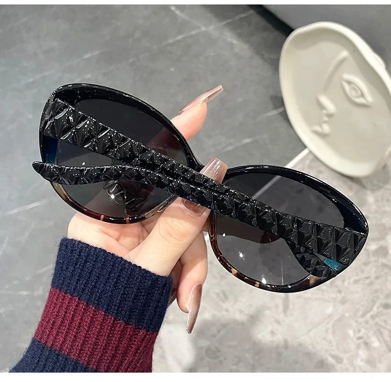 Retro Streetwear New Style Solid Color PC UV400 Protection Cat Eye Full Frame Glasses display picture 9