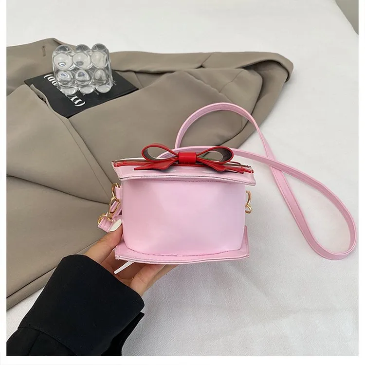 New Foreign Trade Bag Women's Distinctive Creative Strawberry Cake Chain Crossbody Bag Cute Bow Women's Bag display picture 3