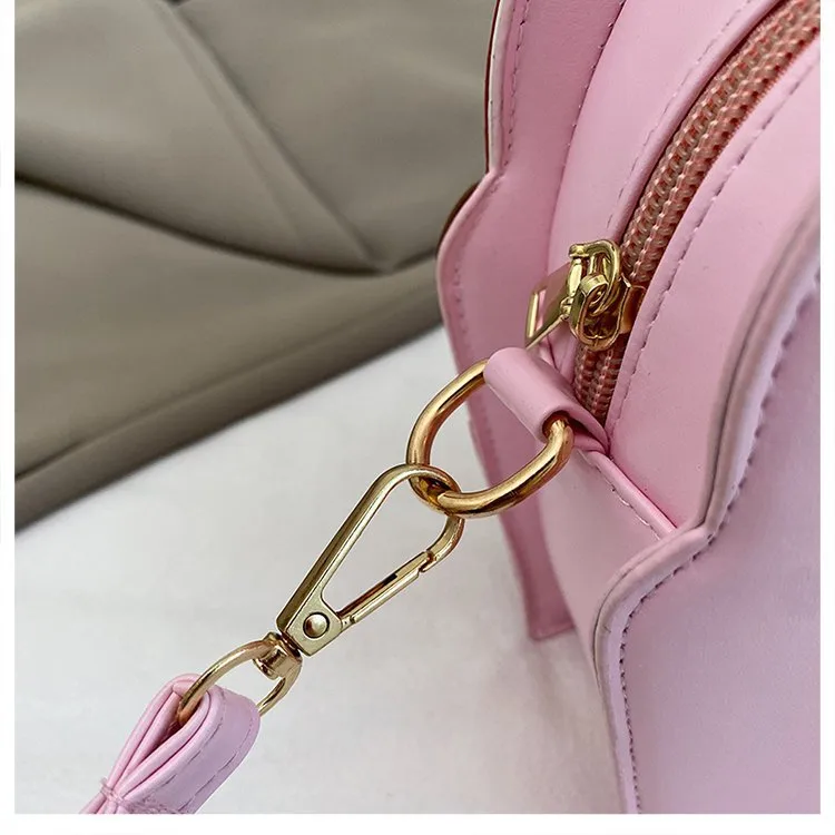 New Foreign Trade Bag Women's Distinctive Creative Strawberry Cake Chain Crossbody Bag Cute Bow Women's Bag display picture 4