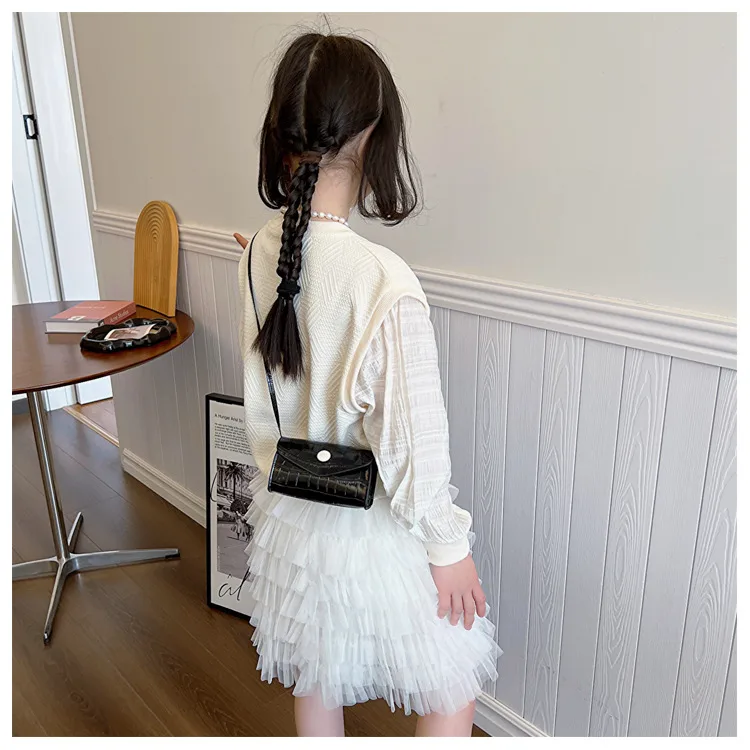 Fashion Foreign Trade Children's Bag Stylish Girls' Crossbody Bag New Solid Color Children's Mini Bag Coin Purse display picture 4