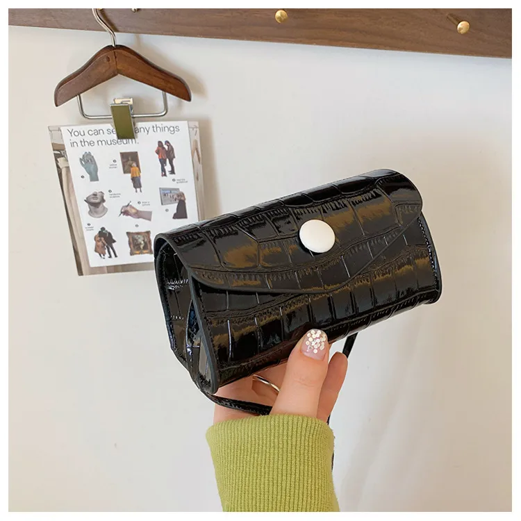 Fashion Foreign Trade Children's Bag Stylish Girls' Crossbody Bag New Solid Color Children's Mini Bag Coin Purse display picture 10