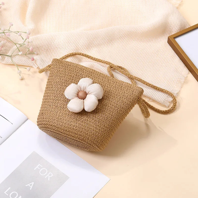 Summer Straw Bag Woven Bag Seaside Beach Cute Children's Straw Bag Tulip Flower Girls' Crossbody Bag display picture 4