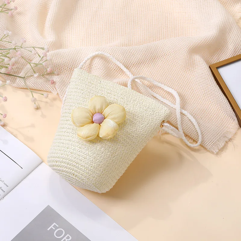 Summer Straw Bag Woven Bag Seaside Beach Cute Children's Straw Bag Tulip Flower Girls' Crossbody Bag display picture 13