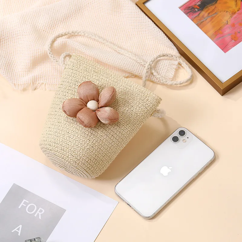 Summer Straw Bag Woven Bag Seaside Beach Cute Children's Straw Bag Tulip Flower Girls' Crossbody Bag display picture 16