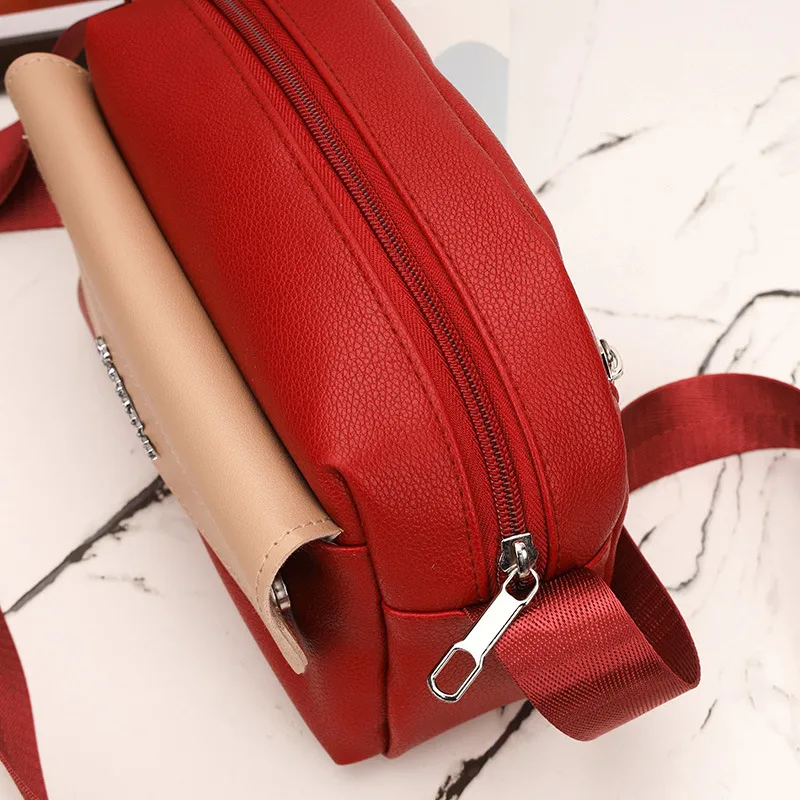 New Arrival Contrast Color Soft Surface Small Square Bag Casual Women's Shoulder Messenger Bag Travel Mobile Phone Coin Purse display picture 4