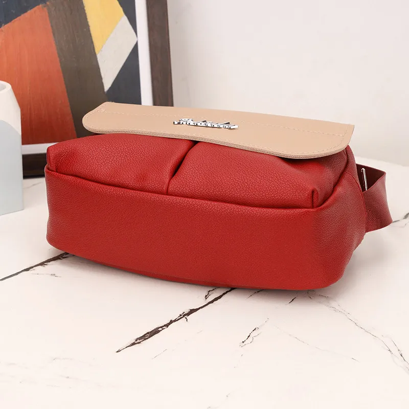 New Arrival Contrast Color Soft Surface Small Square Bag Casual Women's Shoulder Messenger Bag Travel Mobile Phone Coin Purse display picture 6