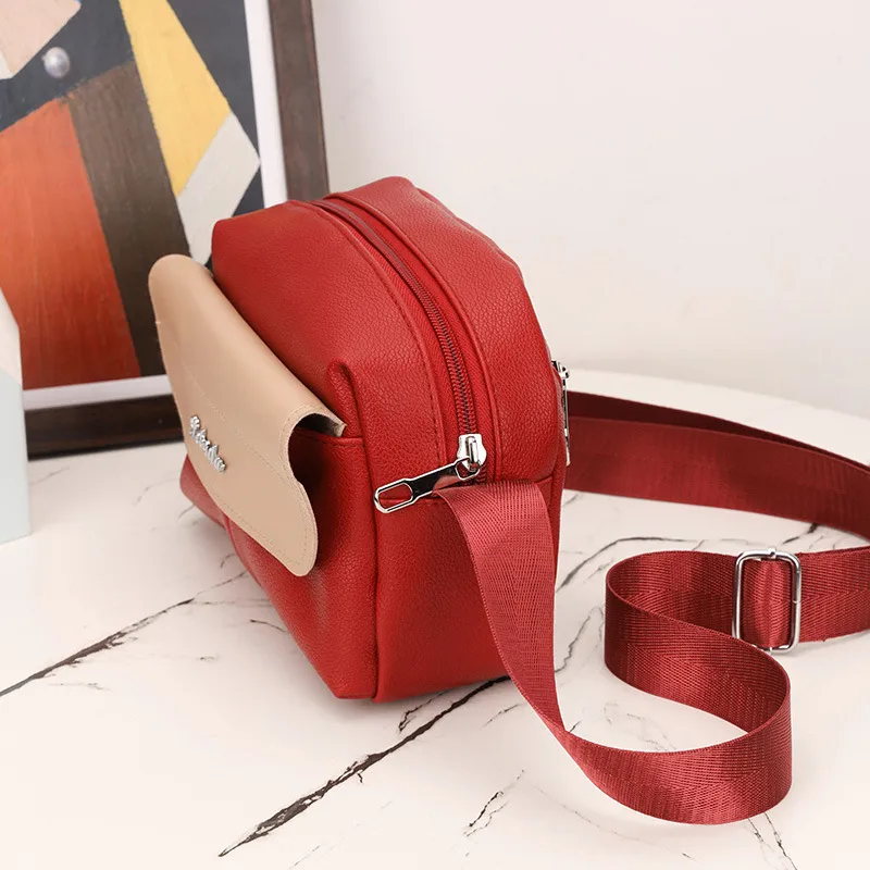 New Arrival Contrast Color Soft Surface Small Square Bag Casual Women's Shoulder Messenger Bag Travel Mobile Phone Coin Purse display picture 8