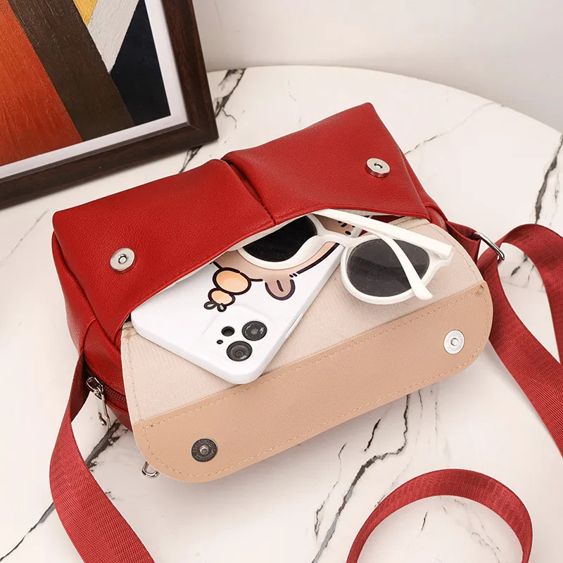 New Arrival Contrast Color Soft Surface Small Square Bag Casual Women's Shoulder Messenger Bag Travel Mobile Phone Coin Purse display picture 9