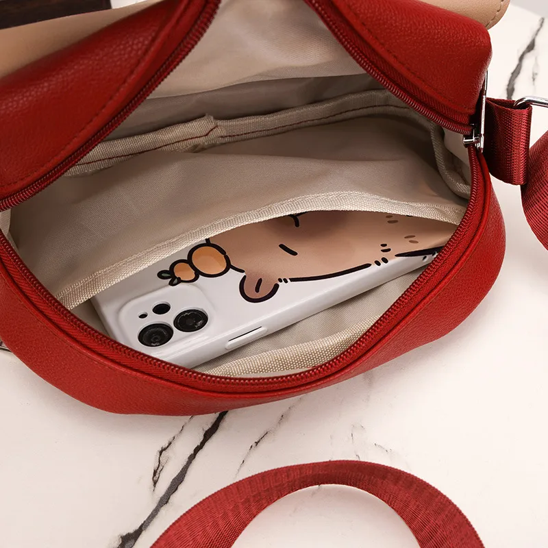 New Arrival Contrast Color Soft Surface Small Square Bag Casual Women's Shoulder Messenger Bag Travel Mobile Phone Coin Purse display picture 10
