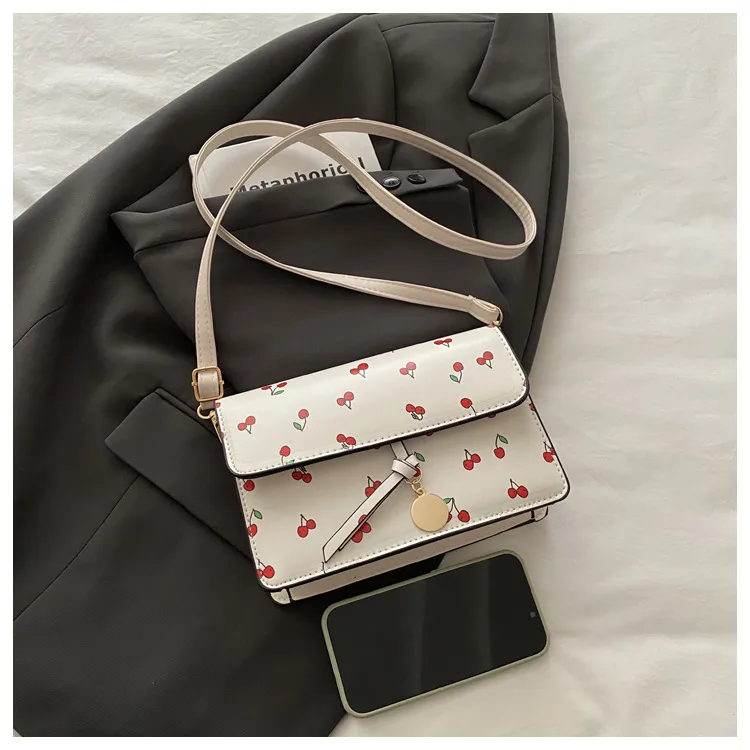 Fresh And Beautiful Fashion Handbag Women's Spring And Summer  New Fashionable Shoulder Crossbody Bag Stylish Joker Small Square Bag display picture 2