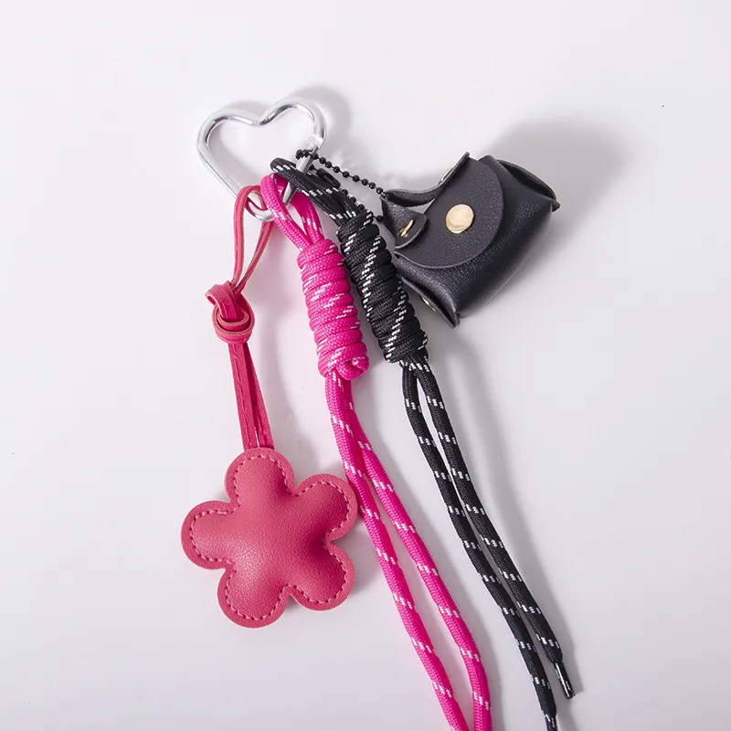 MIU Department Light Luxury Crocodile Pattern Love Bag Pendant Five-pointed Star Flower Woven Hand Rope Bag Accessories Wholesale Factory display picture 8