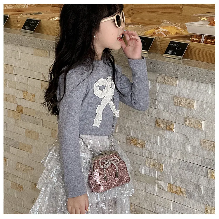 Fashion Sequins Girl Shoulder Bag Cute Bow Clip Mini Baby Messenger Bag New Chain Children's Bag display picture 1