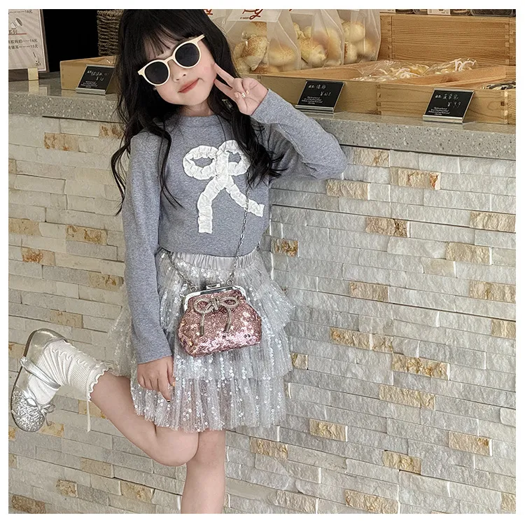 Fashion Sequins Girl Shoulder Bag Cute Bow Clip Mini Baby Messenger Bag New Chain Children's Bag display picture 5