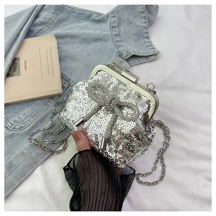 Fashion Sequins Girl Shoulder Bag Cute Bow Clip Mini Baby Messenger Bag New Chain Children's Bag display picture 8
