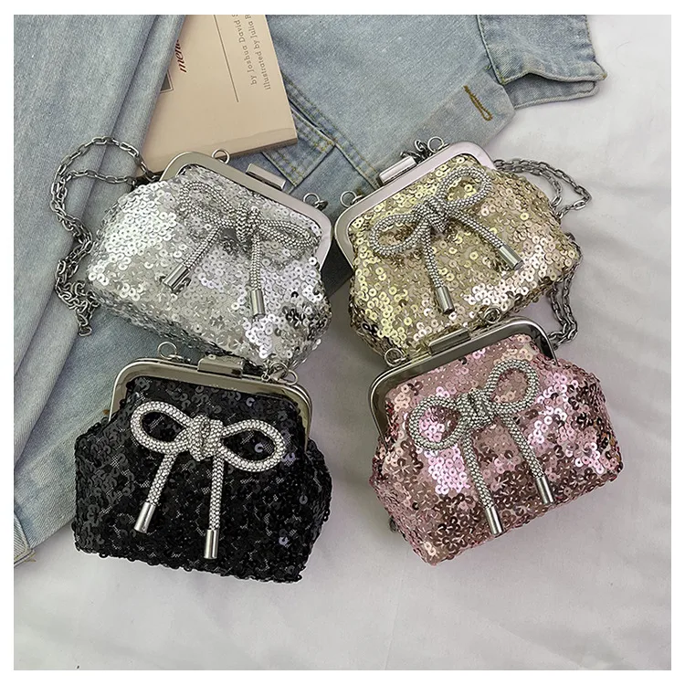Fashion Sequins Girl Shoulder Bag Cute Bow Clip Mini Baby Messenger Bag New Chain Children's Bag display picture 11
