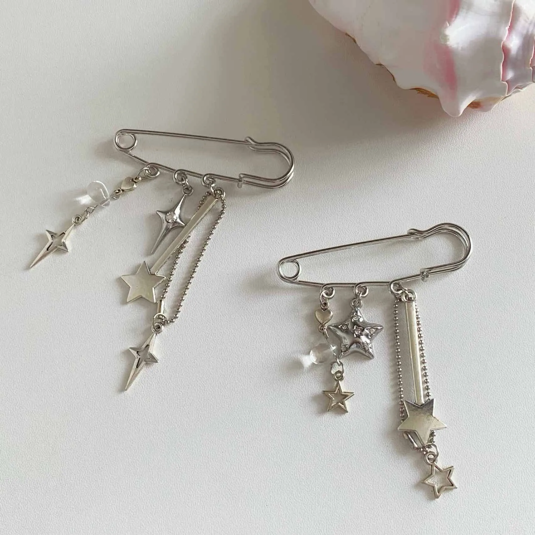 Star Mans Pin Ins Han Feng Blogger Girlfriend Couple Metal Style Y2K Silver Love Keychain Bag Pendant display picture 10
