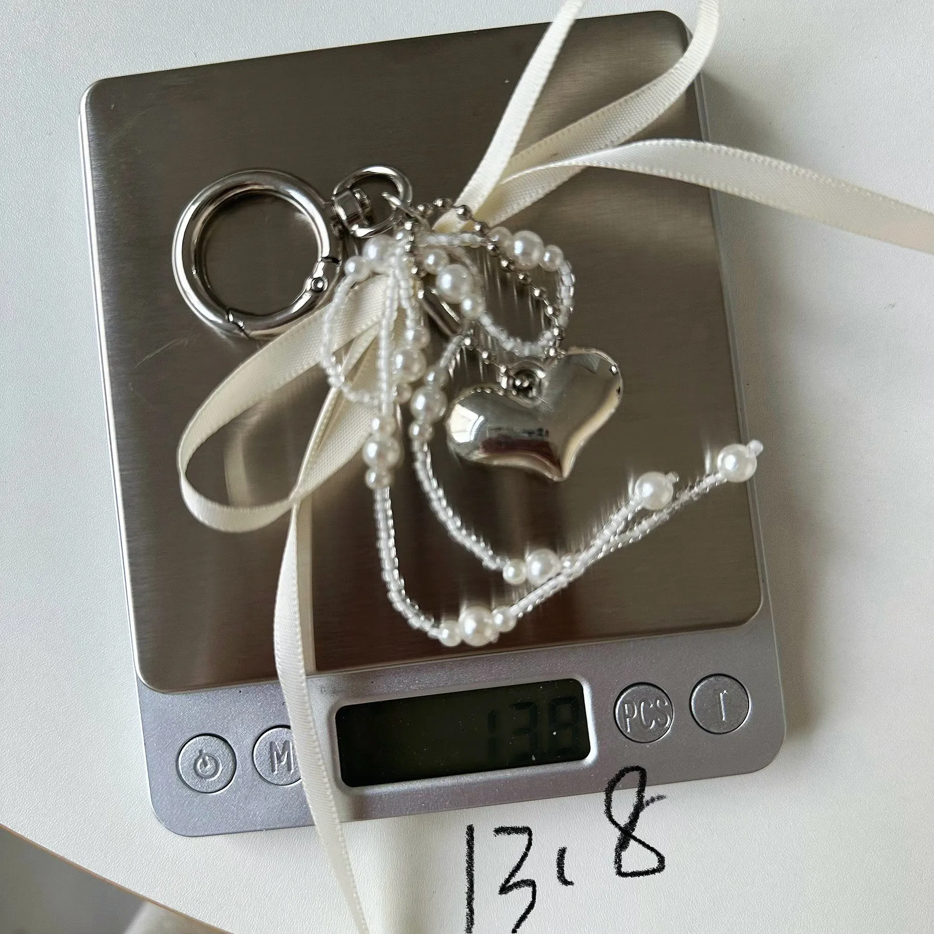 Ling Ti Original Pearl Bow Bag Pendant Ins Style Keychain AirPods Accessories Love Pendant display picture 2