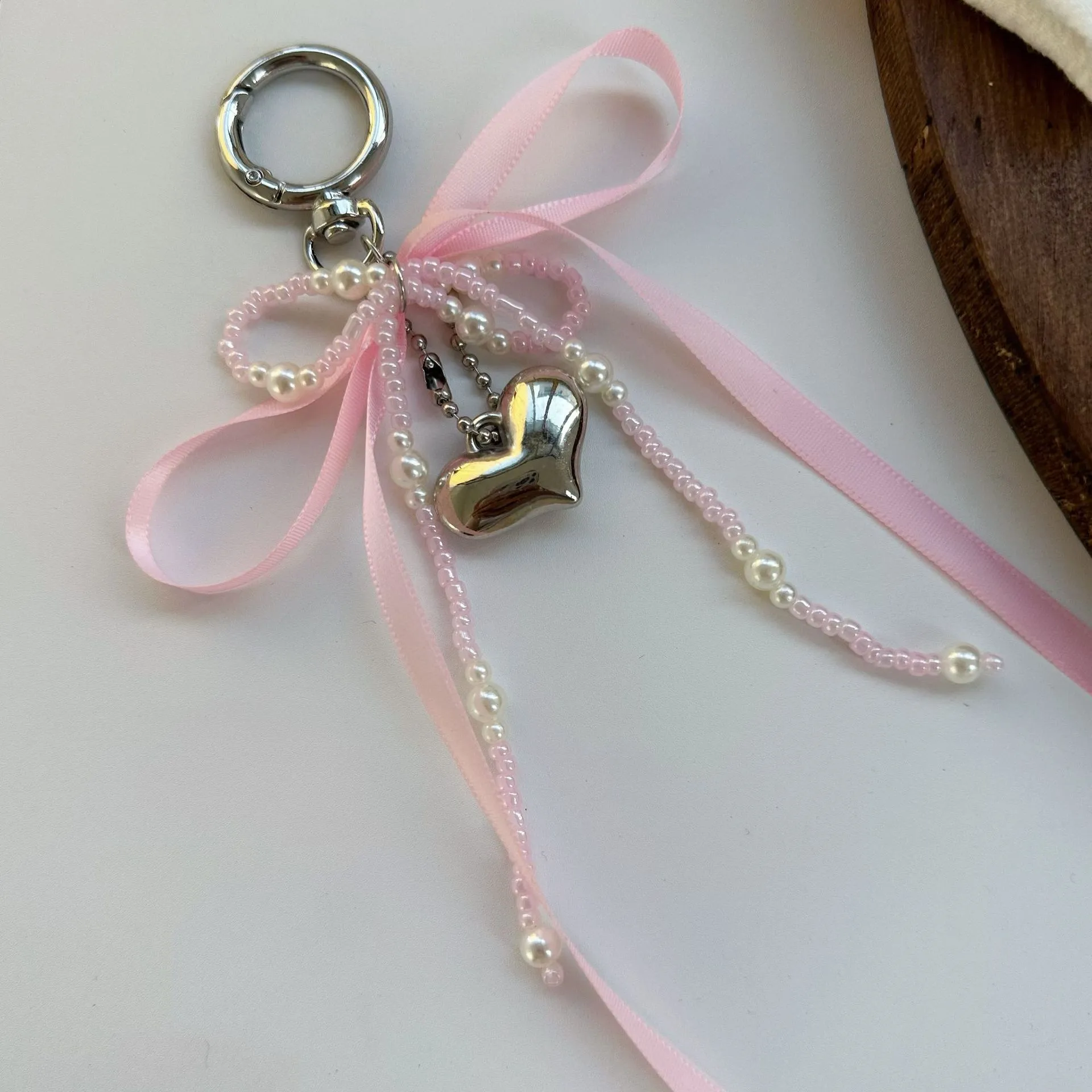 Ling Ti Original Pearl Bow Bag Pendant Ins Style Keychain AirPods Accessories Love Pendant display picture 5