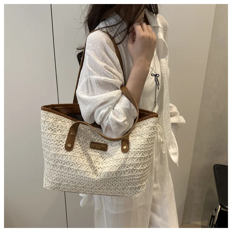 New Casual Beautiful Atmosphere Simple Large Capacity Portable Tote Bag Commuter All-match One-shoulder Underarm Bag For Women display picture 8
