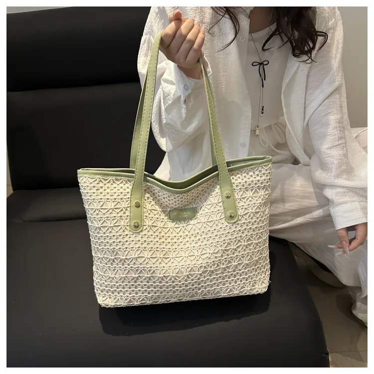 New Casual Beautiful Atmosphere Simple Large Capacity Portable Tote Bag Commuter All-match One-shoulder Underarm Bag For Women display picture 9
