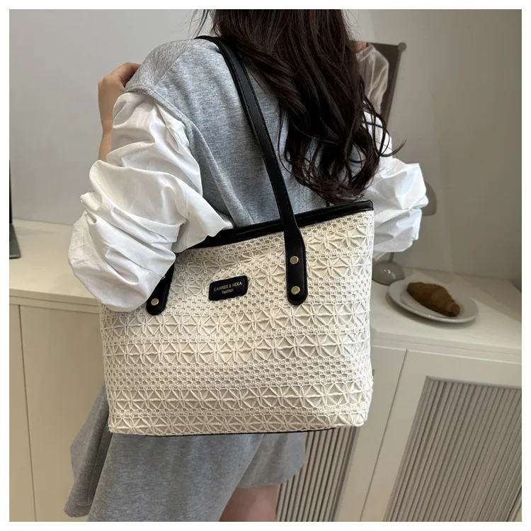 New Casual Beautiful Atmosphere Simple Large Capacity Portable Tote Bag Commuter All-match One-shoulder Underarm Bag For Women display picture 10