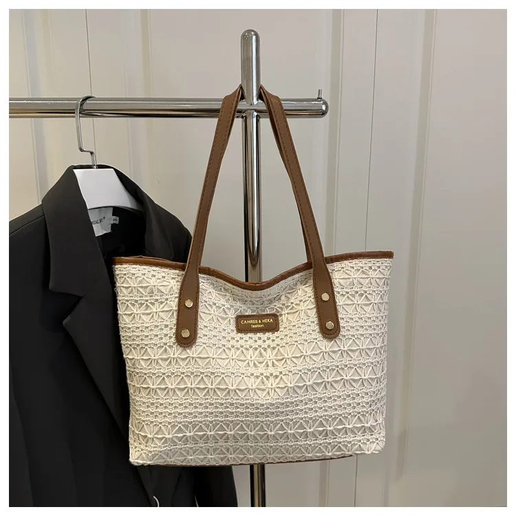 New Casual Beautiful Atmosphere Simple Large Capacity Portable Tote Bag Commuter All-match One-shoulder Underarm Bag For Women display picture 11