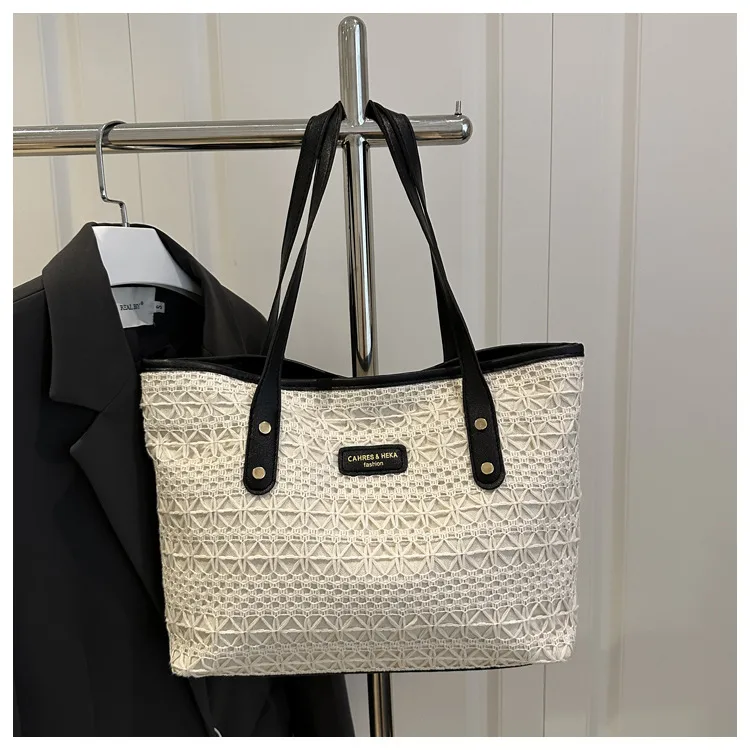 New Casual Beautiful Atmosphere Simple Large Capacity Portable Tote Bag Commuter All-match One-shoulder Underarm Bag For Women display picture 16